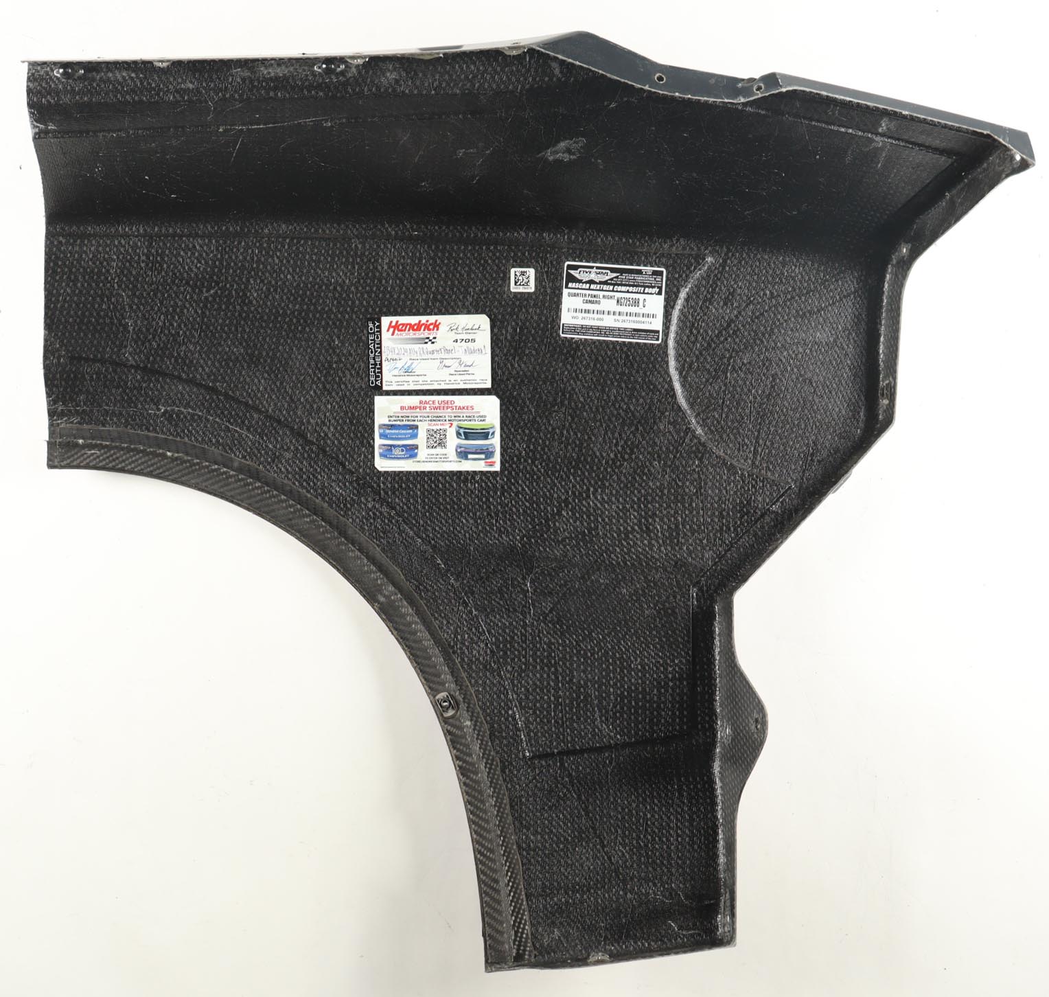 Alex Bowman Race-Used 2024 Talladega Superspeedway #48 Ally Right Rear Quarter Panel Car Piece (Hendrick Motorsports) at PristineAuction.com Alex Bowman Race-Used 2024 Talladega Superspeedway #48 Ally Right Rear Quarter Panel Car Piece (Hendrick Motorsports) at PristineAuction.com