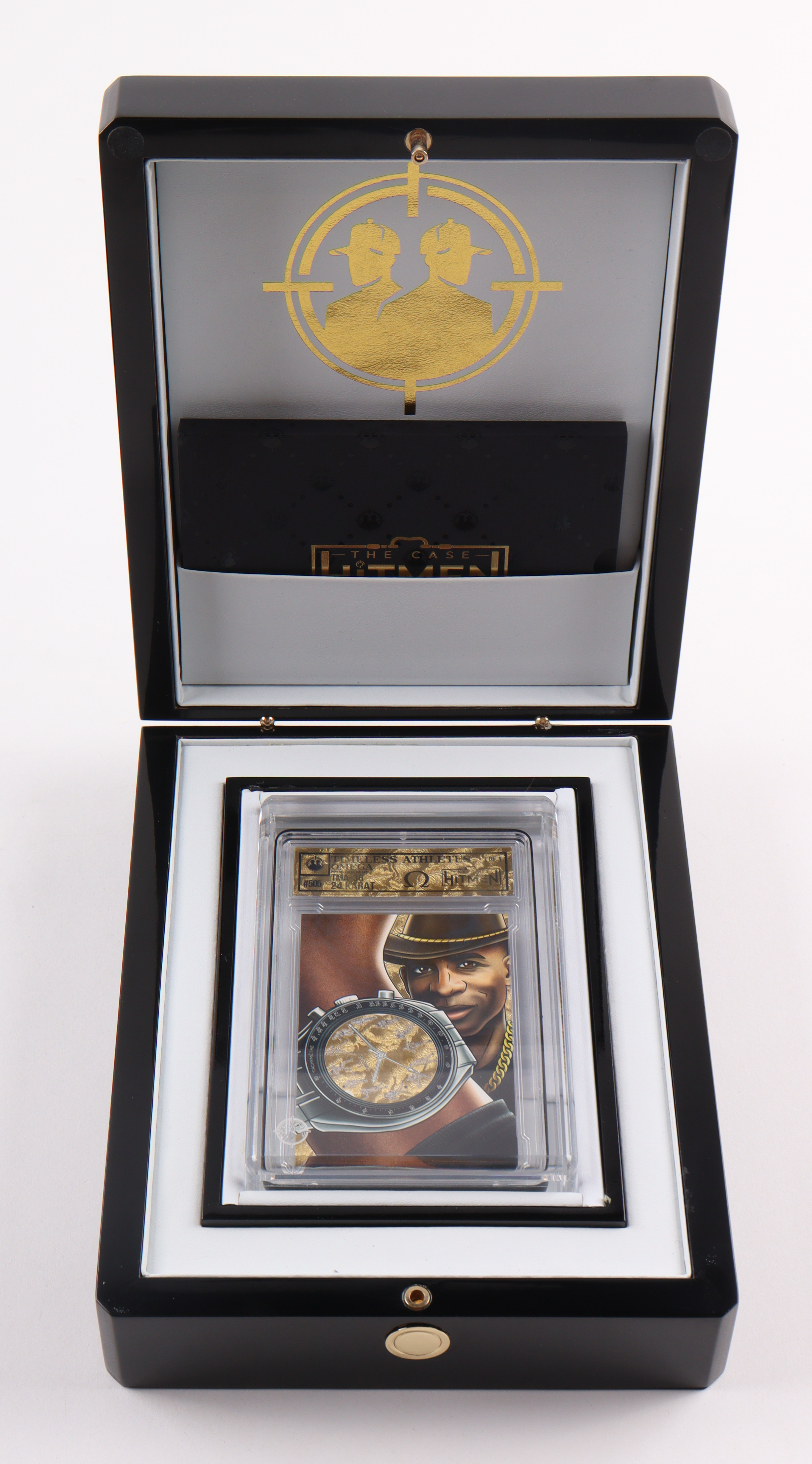 Timeless Athletes Omega 24 Karat | 2026 The Case Hitmen Artist Proof 1/1 Art Card with Display Case at PristineAuction.com Timeless Athletes Omega 24 Karat | 2026 The Case Hitmen Artist Proof 1/1 Art Card with Display Case at PristineAuction.com