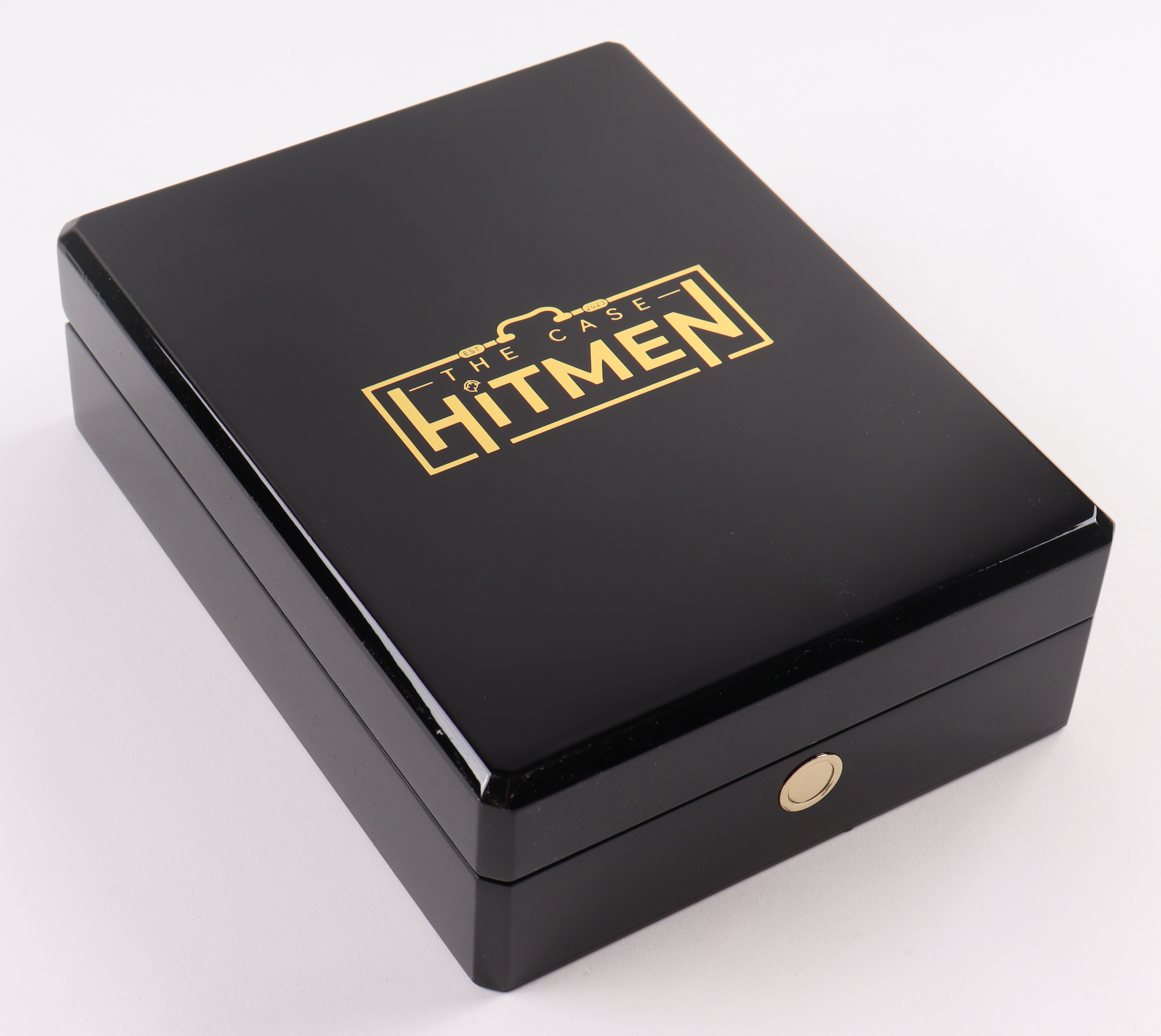 Moonshot Molecular | 2026 The Case Hitmen Artist Proof 1/1 Art Card with Display Case at PristineAuction.com Moonshot Molecular | 2026 The Case Hitmen Artist Proof 1/1 Art Card with Display Case at PristineAuction.com