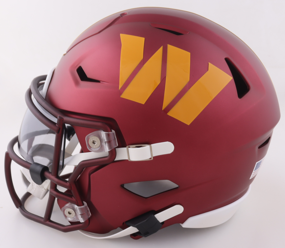 Mike Sainristil Signed Commanders Mid-Size SpeedFlex Helmet with Visor (JSA) at PristineAuction.com Mike Sainristil Signed Commanders Mid-Size SpeedFlex Helmet with Visor (JSA) at PristineAuction.com