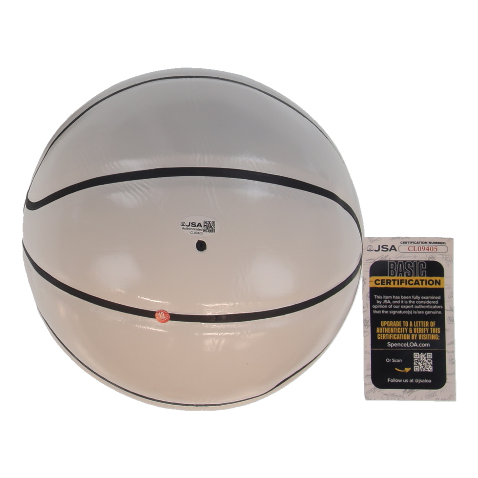 Yaxel Lendeborg Signed Michigan Wolverines Basketball (JSA) at PristineAuction.com Yaxel Lendeborg Signed Michigan Wolverines Basketball (JSA) at PristineAuction.com