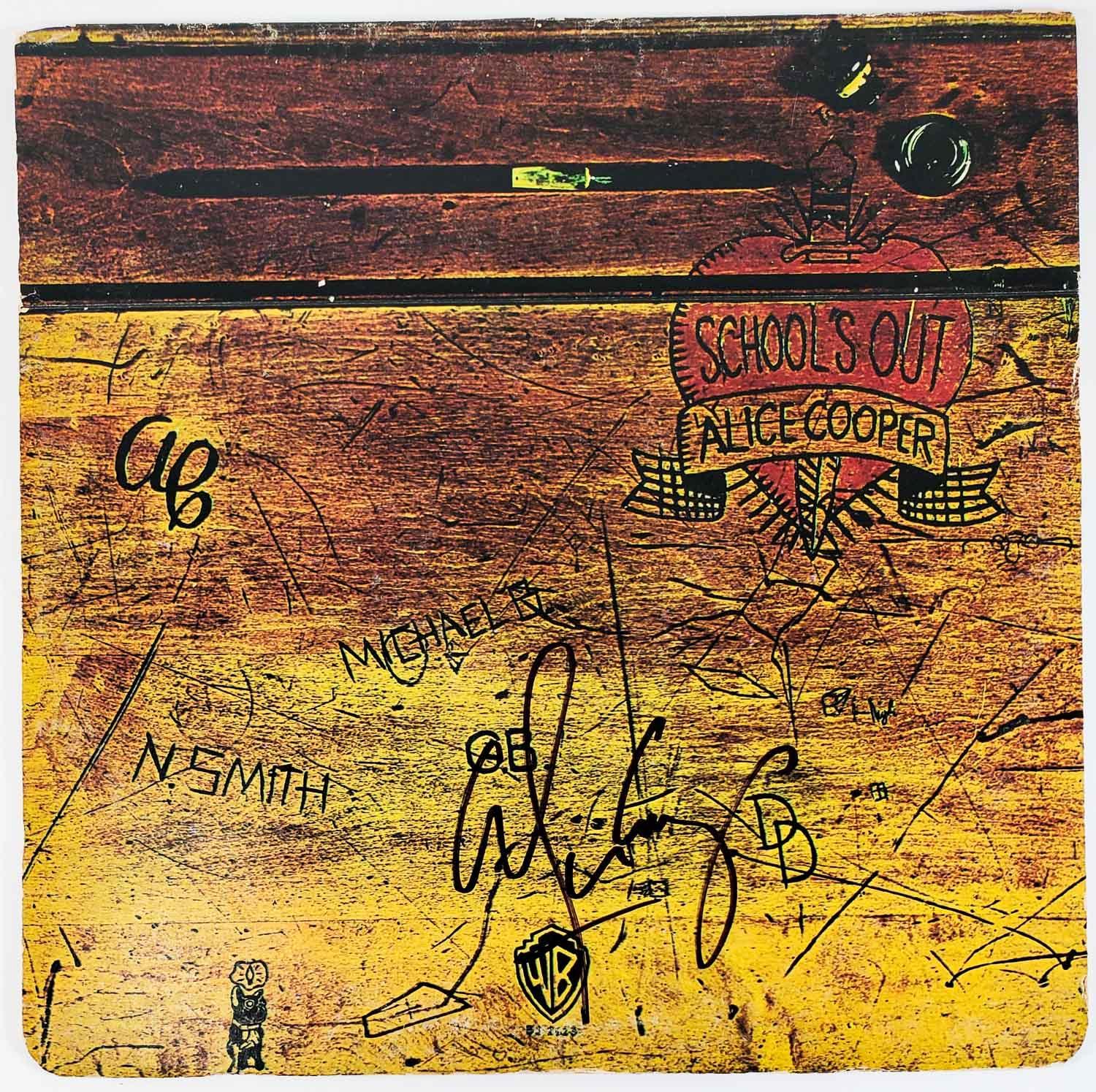 Alice Cooper Signed "School's Out" Vinyl Record Album Cover (JSA) at PristineAuction.com Alice Cooper Signed "School's Out" Vinyl Record Album Cover (JSA) at PristineAuction.com