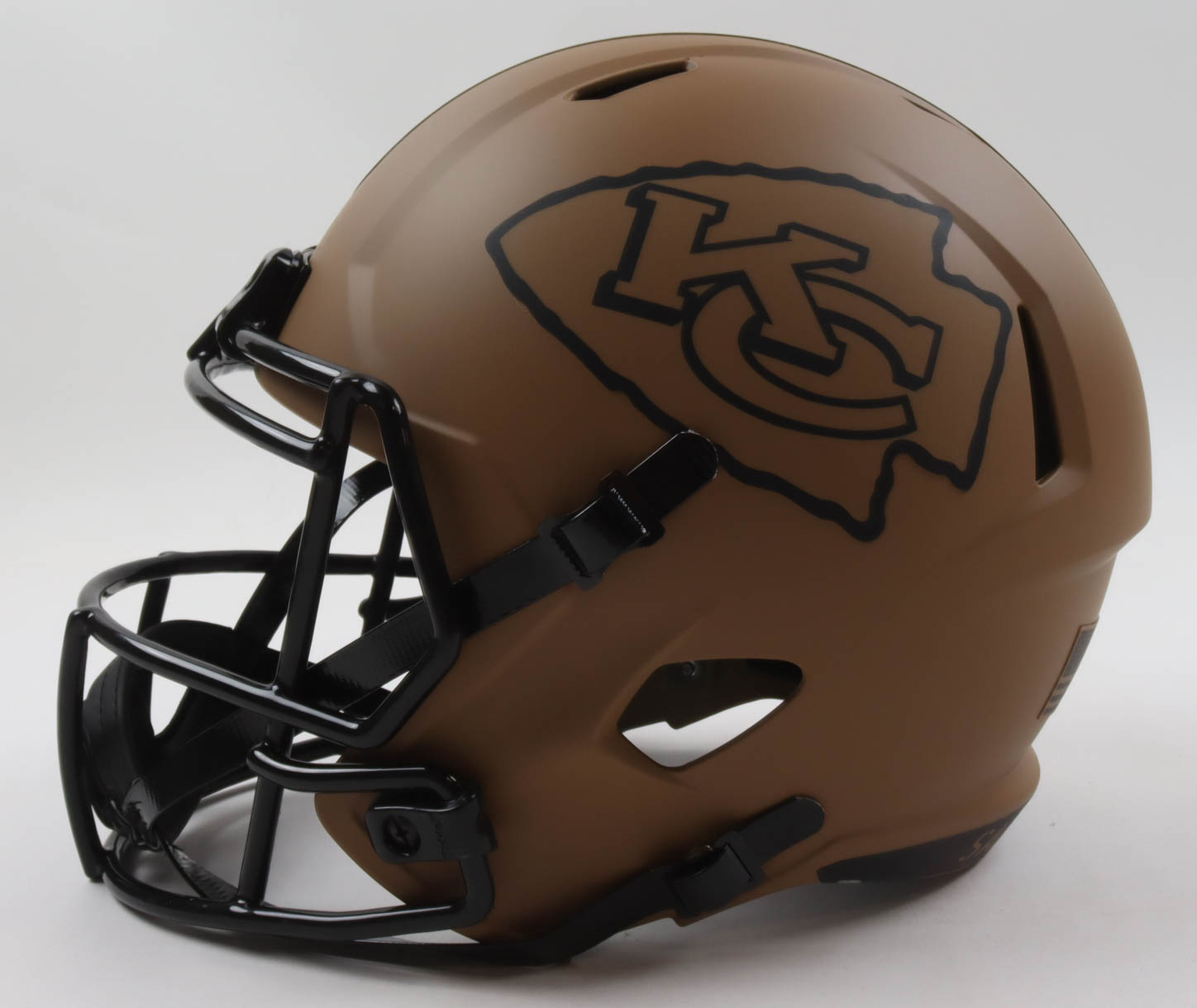 Nick Bolton Signed Chiefs Full-Size Salute to Service Alternate Speed Helmet (Beckett) at PristineAuction.com Nick Bolton Signed Chiefs Full-Size Salute to Service Alternate Speed Helmet (Beckett) at PristineAuction.com