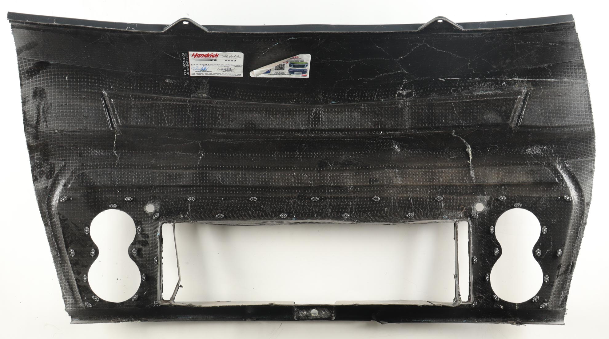 Kyle Larson Race-Used 2022 Circuit of the Americas #5 HendrickCars.com Partial Center Nose Car Piece (Hendrick Motorsports) at PristineAuction.com Kyle Larson Race-Used 2022 Circuit of the Americas #5 HendrickCars.com Partial Center Nose Car Piece (Hendrick Motorsports) at PristineAuction.com