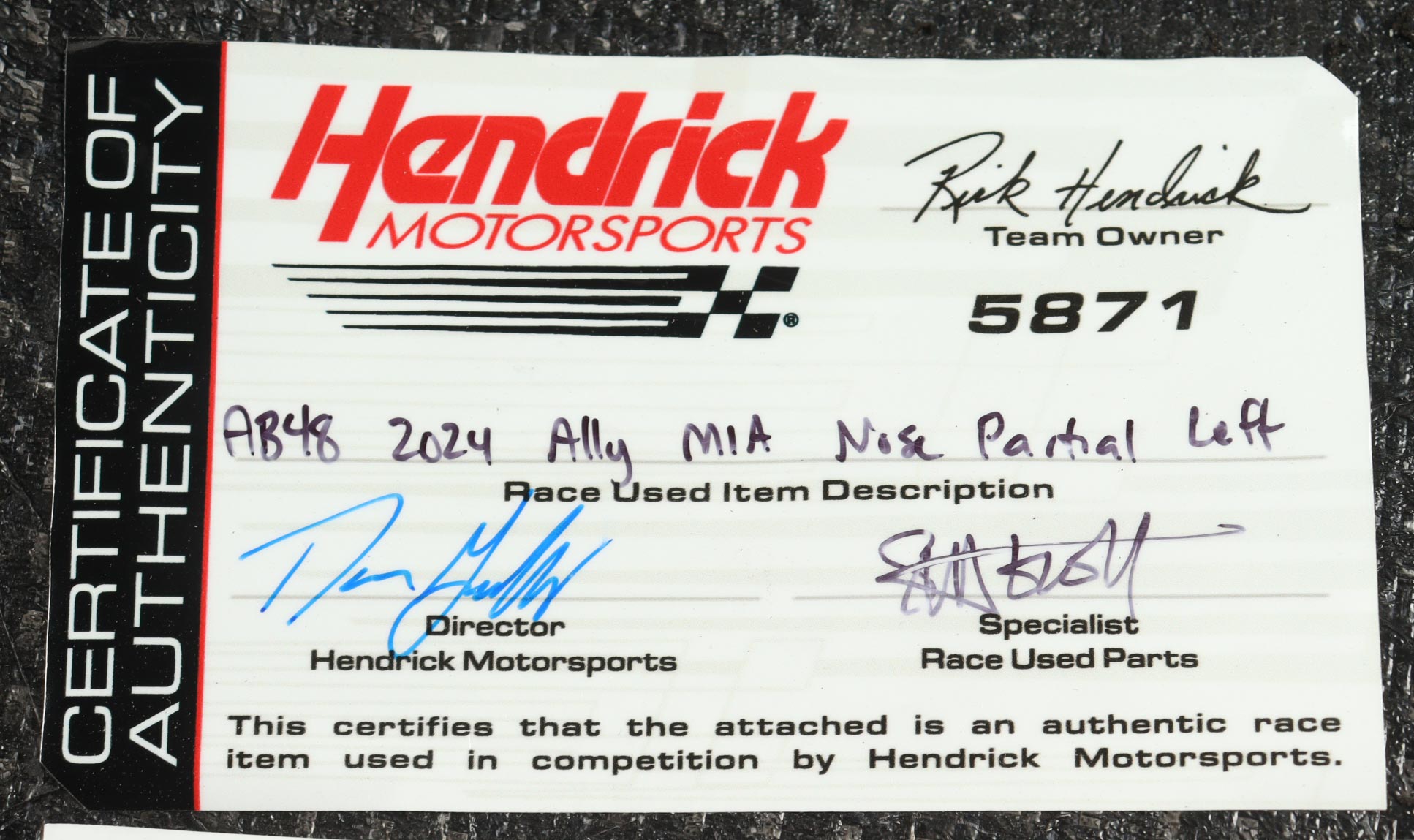 Alex Bowman Race-Used 2024 Homestead-Miami Speedway #48 Ally Partial Left Nose Car Piece (Hendrick Motorsports) at PristineAuction.com Alex Bowman Race-Used 2024 Homestead-Miami Speedway #48 Ally Partial Left Nose Car Piece (Hendrick Motorsports) at PristineAuction.com