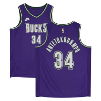 Giannis Antetokounmpo Signed Bucks Nike Jersey (Fanatics) at PristineAuction.com