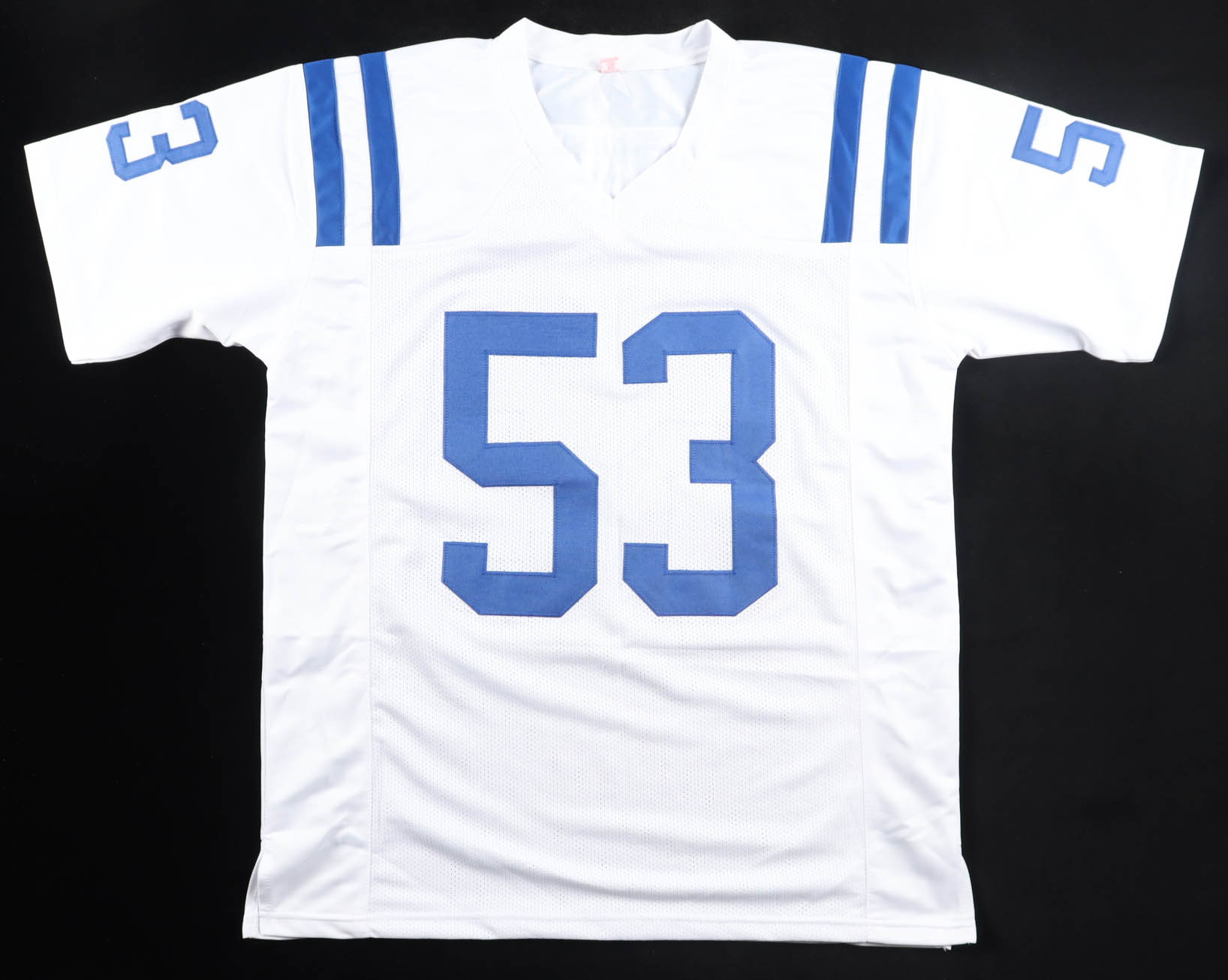 Darius Leonard Signed Jersey (JSA) at PristineAuction.com Darius Leonard Signed Jersey (JSA) at PristineAuction.com