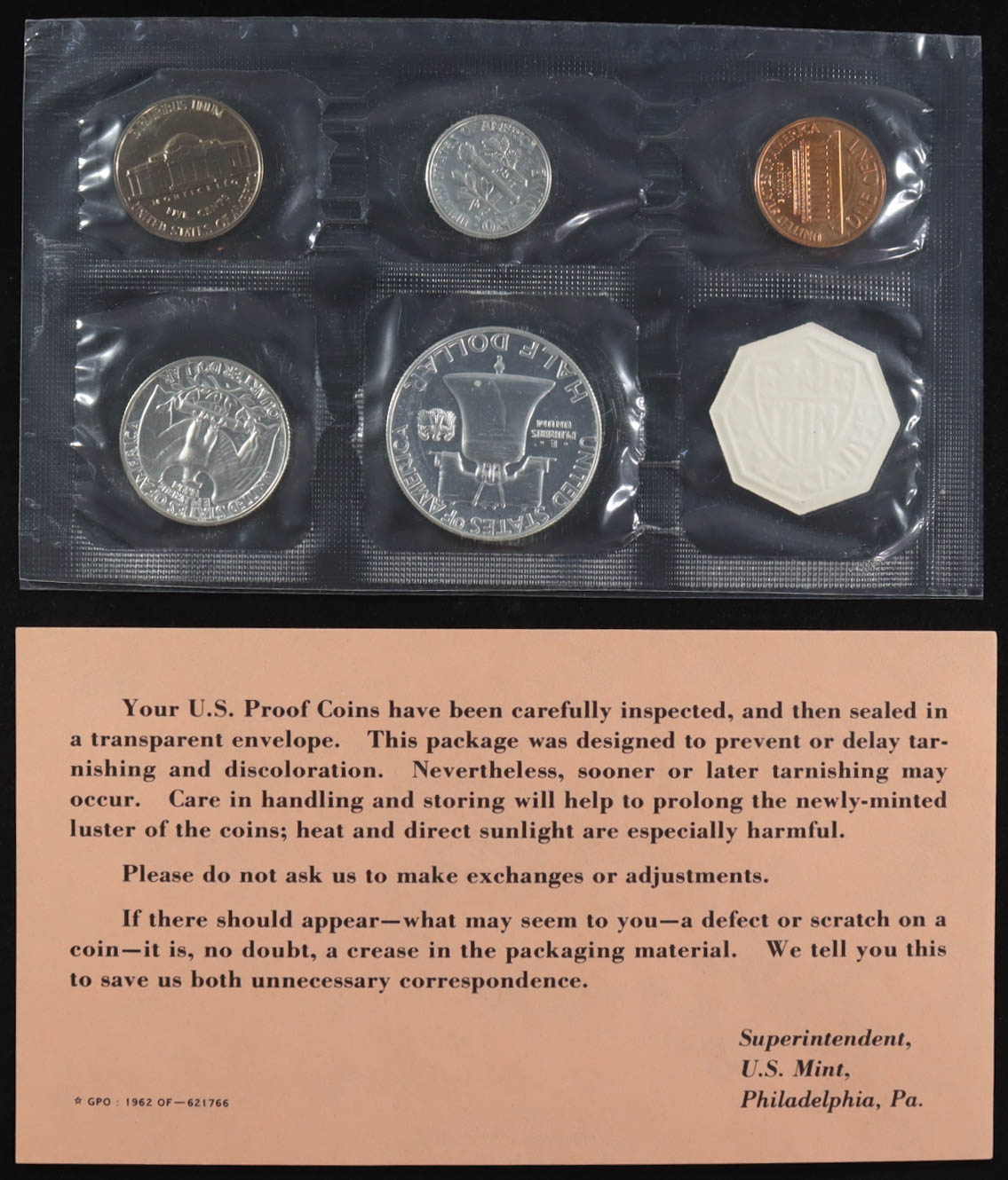 1962 Uncirculated United States Mint Souvenir (5) Coin Set at PristineAuction.com 1962 Uncirculated United States Mint Souvenir (5) Coin Set at PristineAuction.com