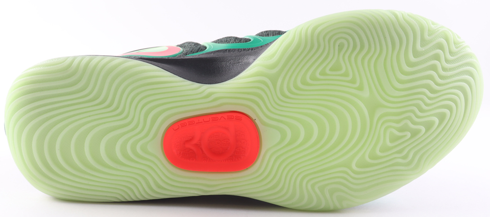 Kevin Durant Signed KD Nike Basketball Shoe (JSA) at PristineAuction.com Kevin Durant Signed KD Nike Basketball Shoe (JSA) at PristineAuction.com