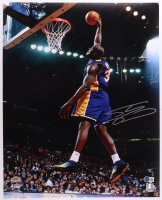 Shaquille O'Neal Signed Lakers 16x20 Photo (Beckett) at PristineAuction.com