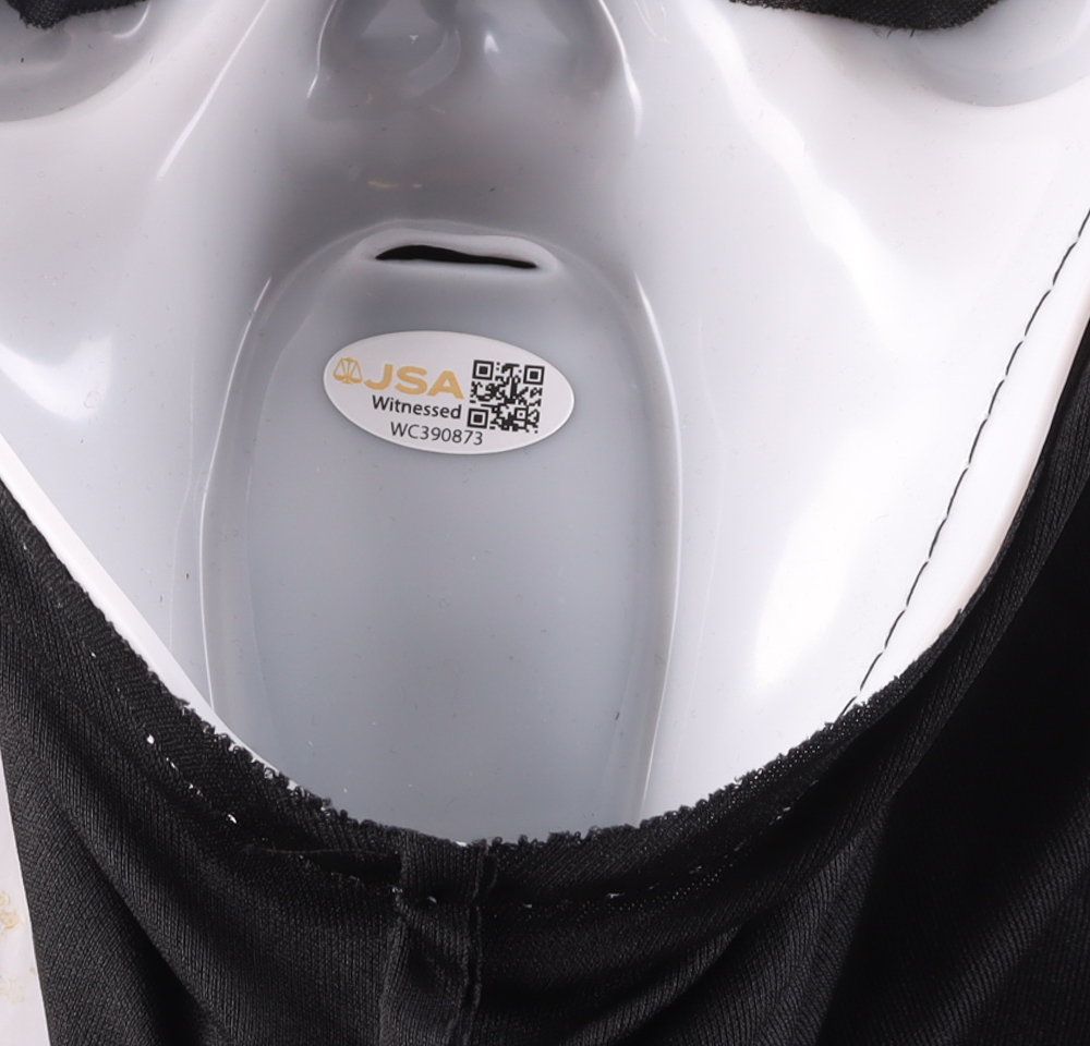 David Arquette Signed "Scream" Ghost Face Mask Inscribed "Dewey" (JSA) at PristineAuction.com David Arquette Signed "Scream" Ghost Face Mask Inscribed "Dewey" (JSA) at PristineAuction.com