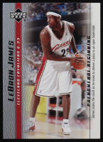 LeBron James 2003-04 Upper Deck Phenomenal Beginning LeBron James James scans the court #17 RC at PristineAuction.com