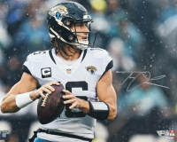 Trevor Lawrence Signed Jaguars 16x20 Photo (Fanatics) at PristineAuction.com
