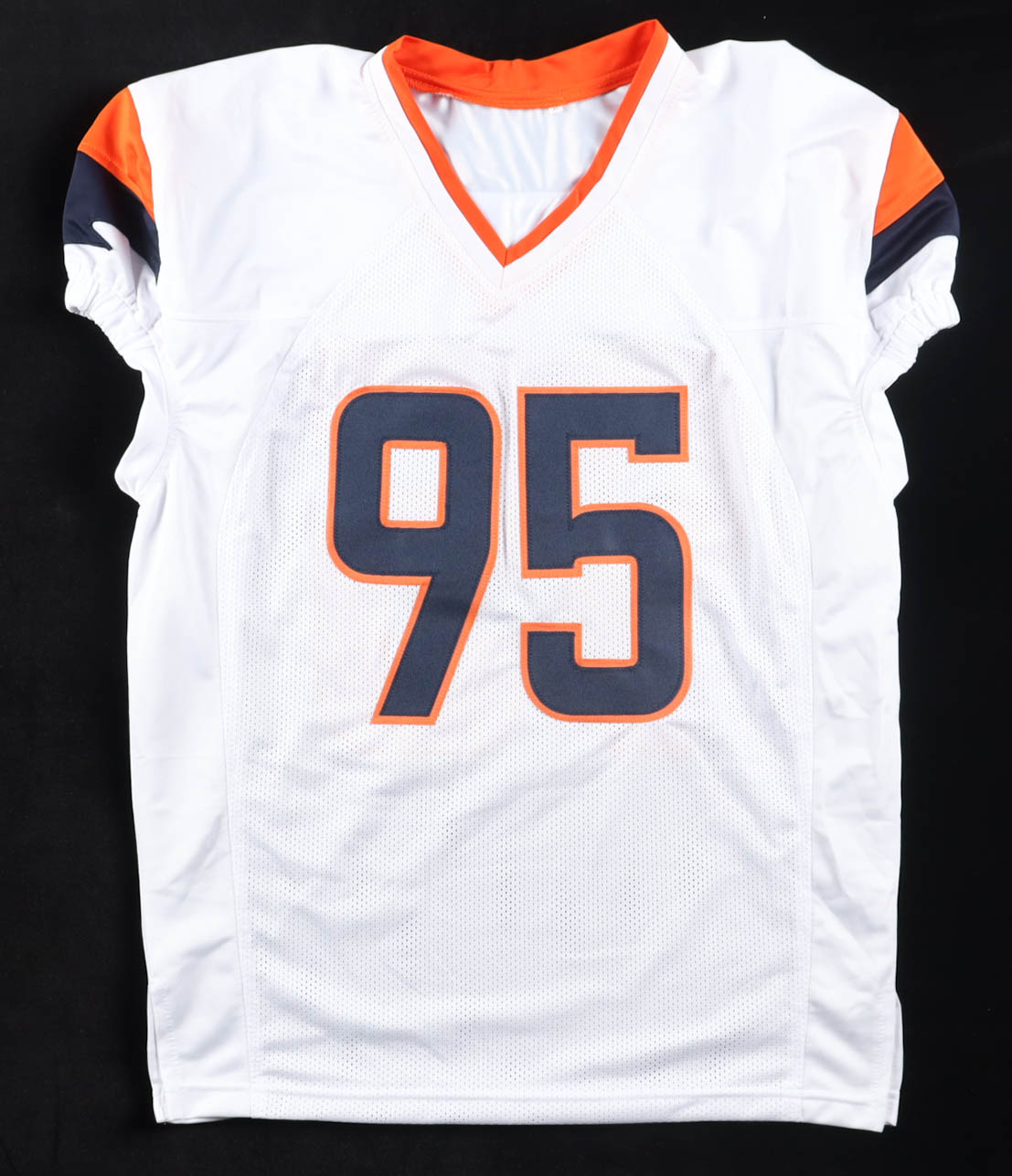 Sai'vion Jones Signed Jersey (Beckett) at PristineAuction.com Sai'vion Jones Signed Jersey (Beckett) at PristineAuction.com