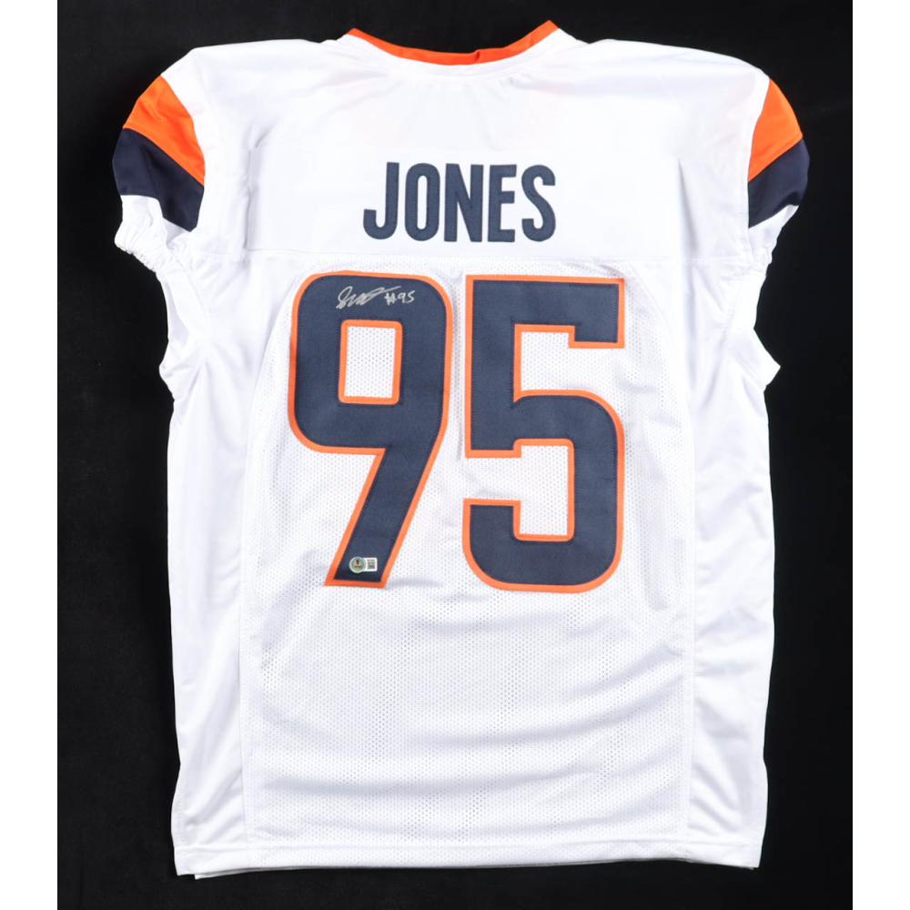 Sai'vion Jones Signed Jersey (Beckett) at PristineAuction.com