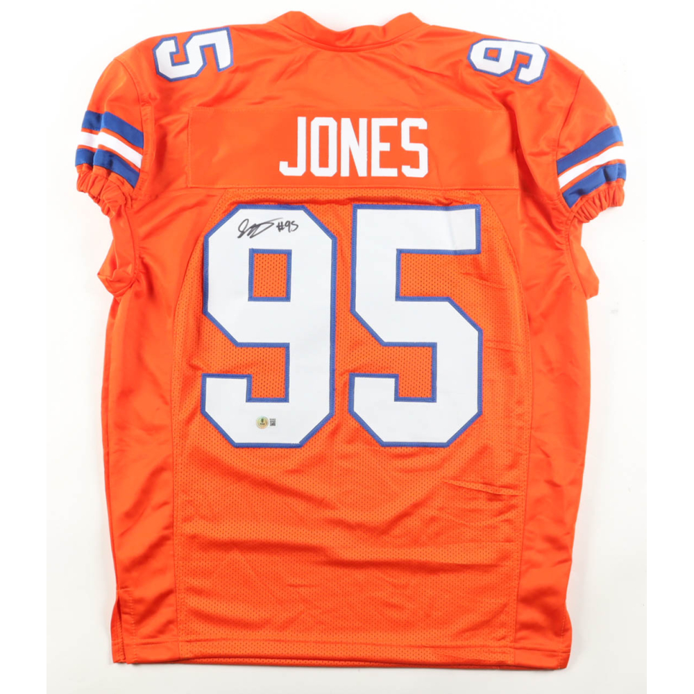 Sai'vion Jones Signed Jersey (Beckett) at PristineAuction.com
