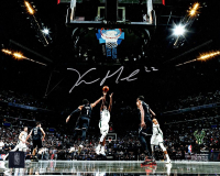 Khris Middleton Signed Bucks 8x10 Photo (Schwartz) at PristineAuction.com