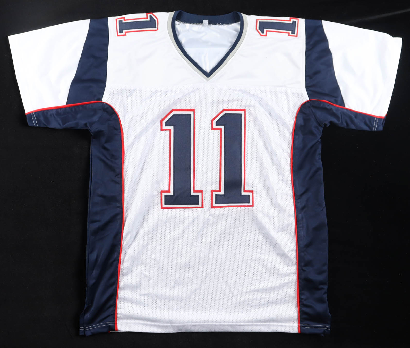 Julian Edelman Signed Jersey (JSA) at PristineAuction.com Julian Edelman Signed Jersey (JSA) at PristineAuction.com