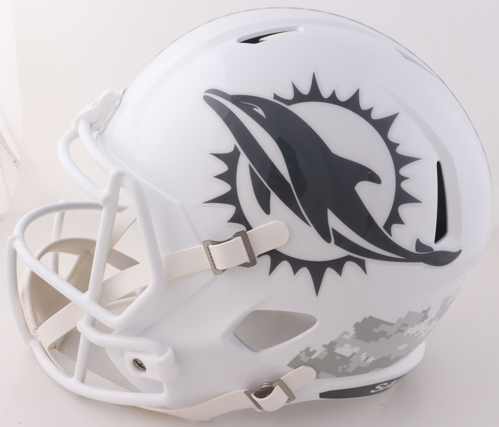 Tua Tagovailoa Signed Dolphins Full-Size Salute to Service Alternate Speed Helmet (Fanatics) at PristineAuction.com Tua Tagovailoa Signed Dolphins Full-Size Salute to Service Alternate Speed Helmet (Fanatics) at PristineAuction.com