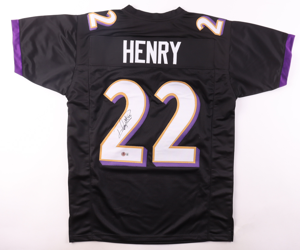 Derrick Henry Signed Jersey (Beckett) at PristineAuction.com Derrick Henry Signed Jersey (Beckett) at PristineAuction.com