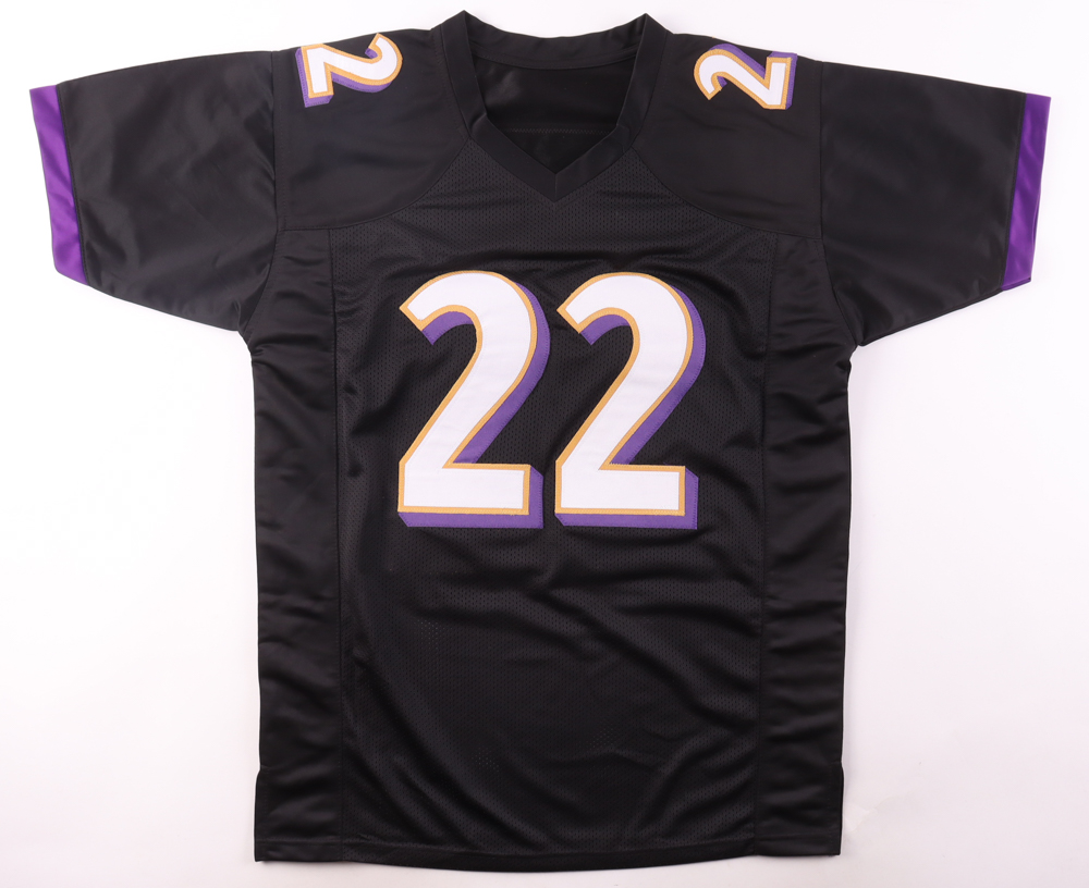 Derrick Henry Signed Jersey (Beckett) at PristineAuction.com Derrick Henry Signed Jersey (Beckett) at PristineAuction.com