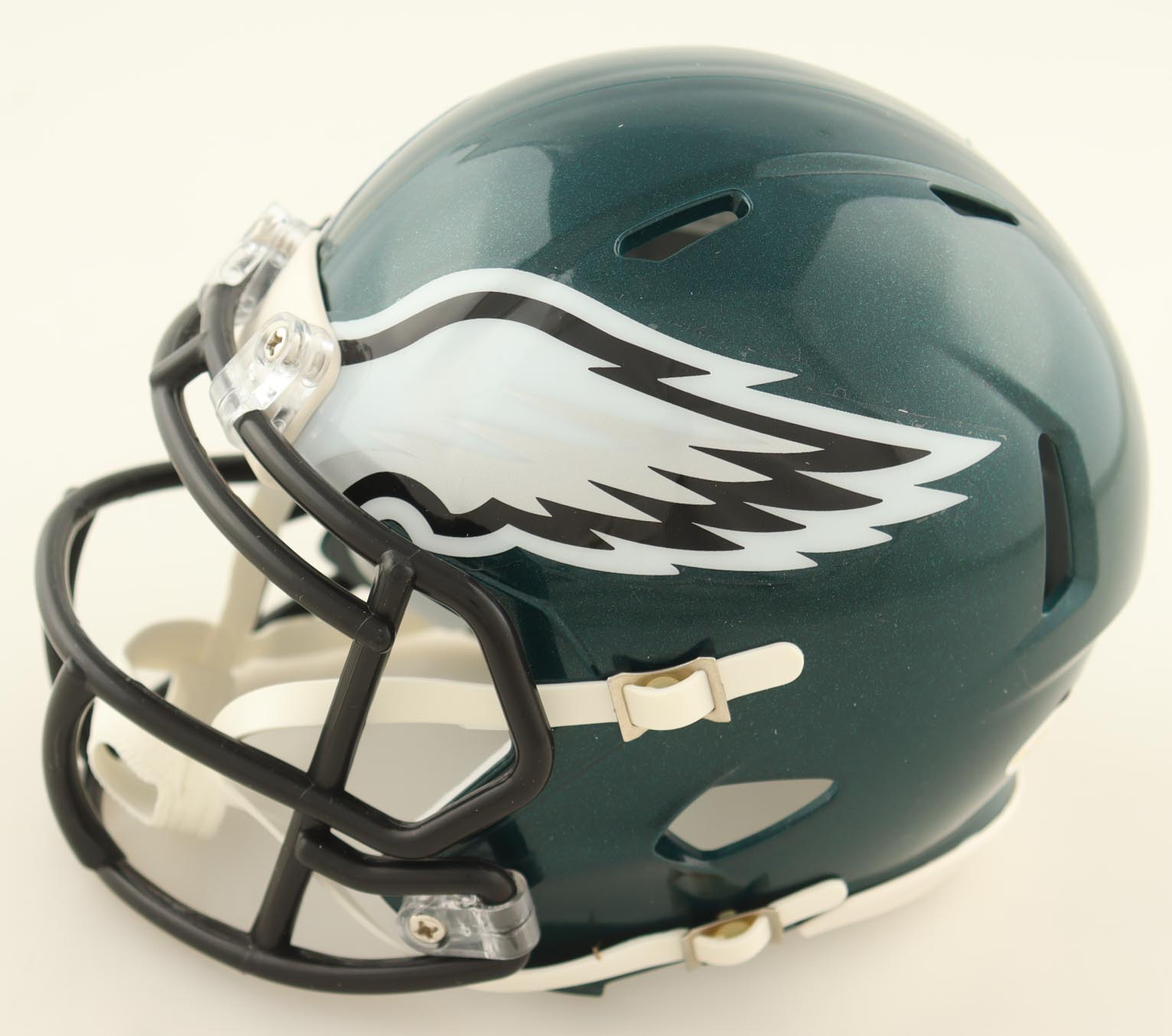 LeGarrette Blount Signed Eagles Speed Mini Helmet (JSA) at PristineAuction.com LeGarrette Blount Signed Eagles Speed Mini Helmet (JSA) at PristineAuction.com