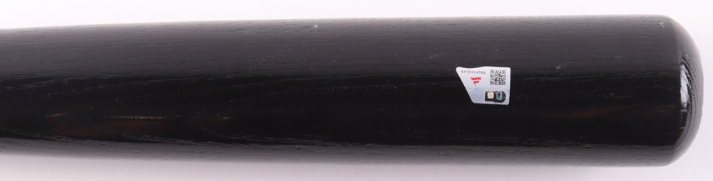 Reggie Jackson Signed Adirondack Player Model Baseball Bat Inscribed "H.O.F. '93" (MLB & Fanatics) at PristineAuction.com Reggie Jackson Signed Adirondack Player Model Baseball Bat Inscribed "H.O.F. '93" (MLB & Fanatics) at PristineAuction.com