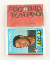 1971 Topps Football Card Fun Pack with (10) Cards at PristineAuction.com