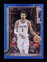Victor Wembanyama 2025-26 Topps Sandglitter Blue #195 at PristineAuction.com