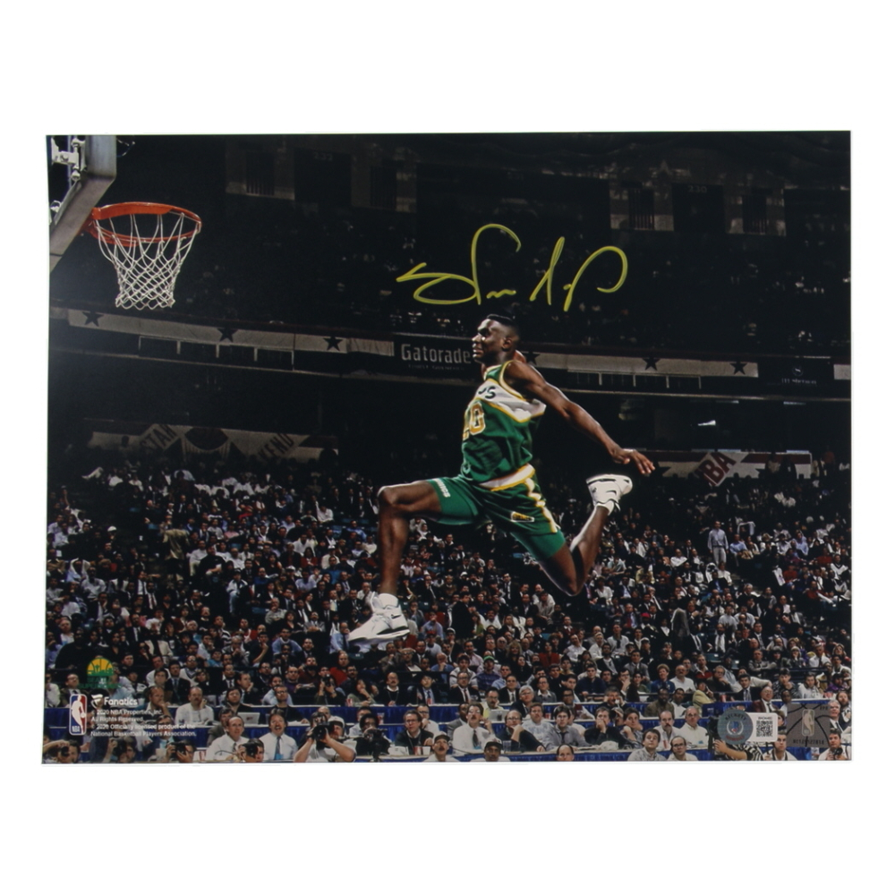 Shawn Kemp Signed SuperSonics 11x14 Photo (Beckett) at PristineAuction.com
