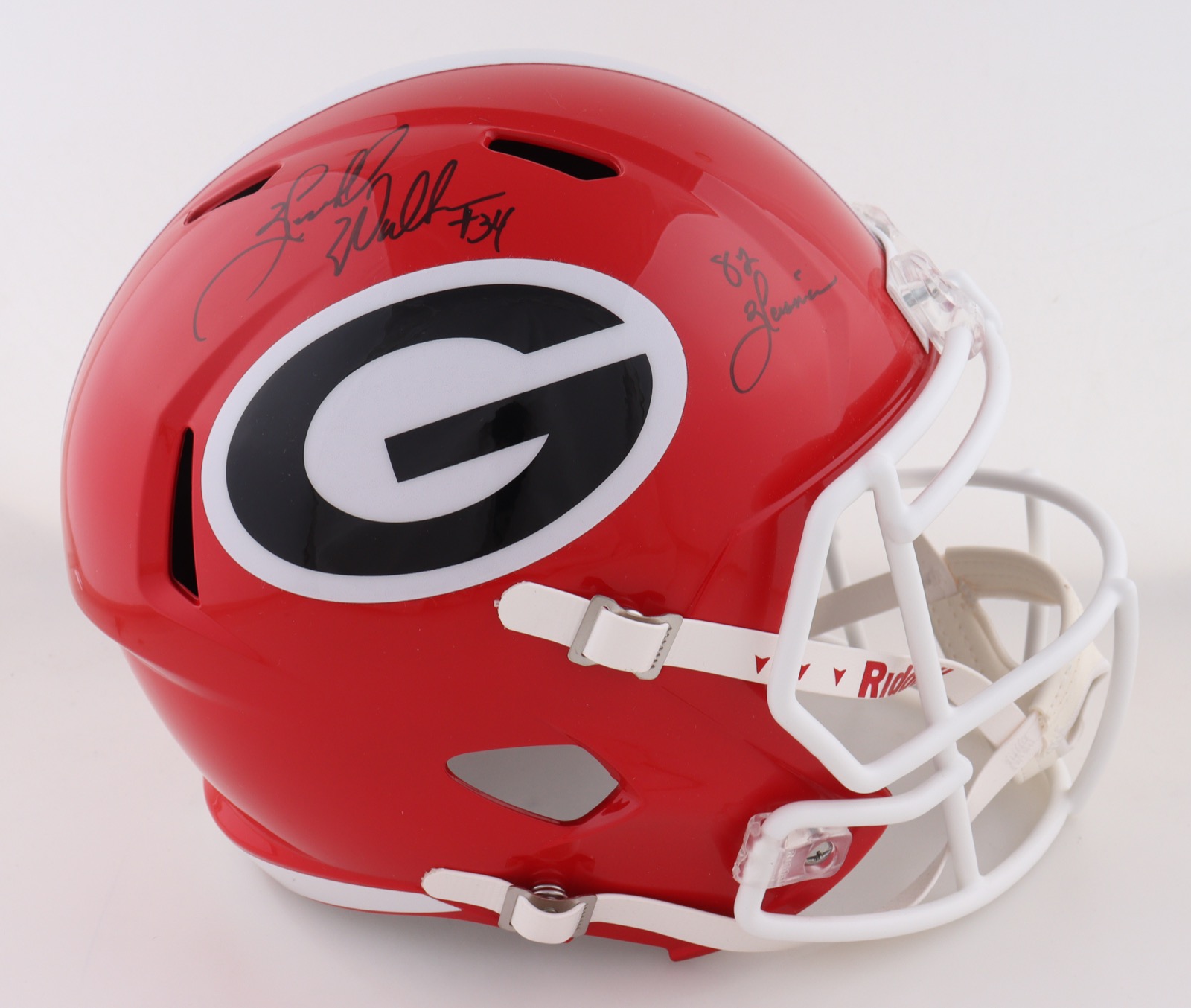 Herschel Walker Signed Georgia Bulldogs Full-Size Speed Helmet Inscribed "82 Heisman" (Beckett) at PristineAuction.com Herschel Walker Signed Georgia Bulldogs Full-Size Speed Helmet Inscribed "82 Heisman" (Beckett) at PristineAuction.com