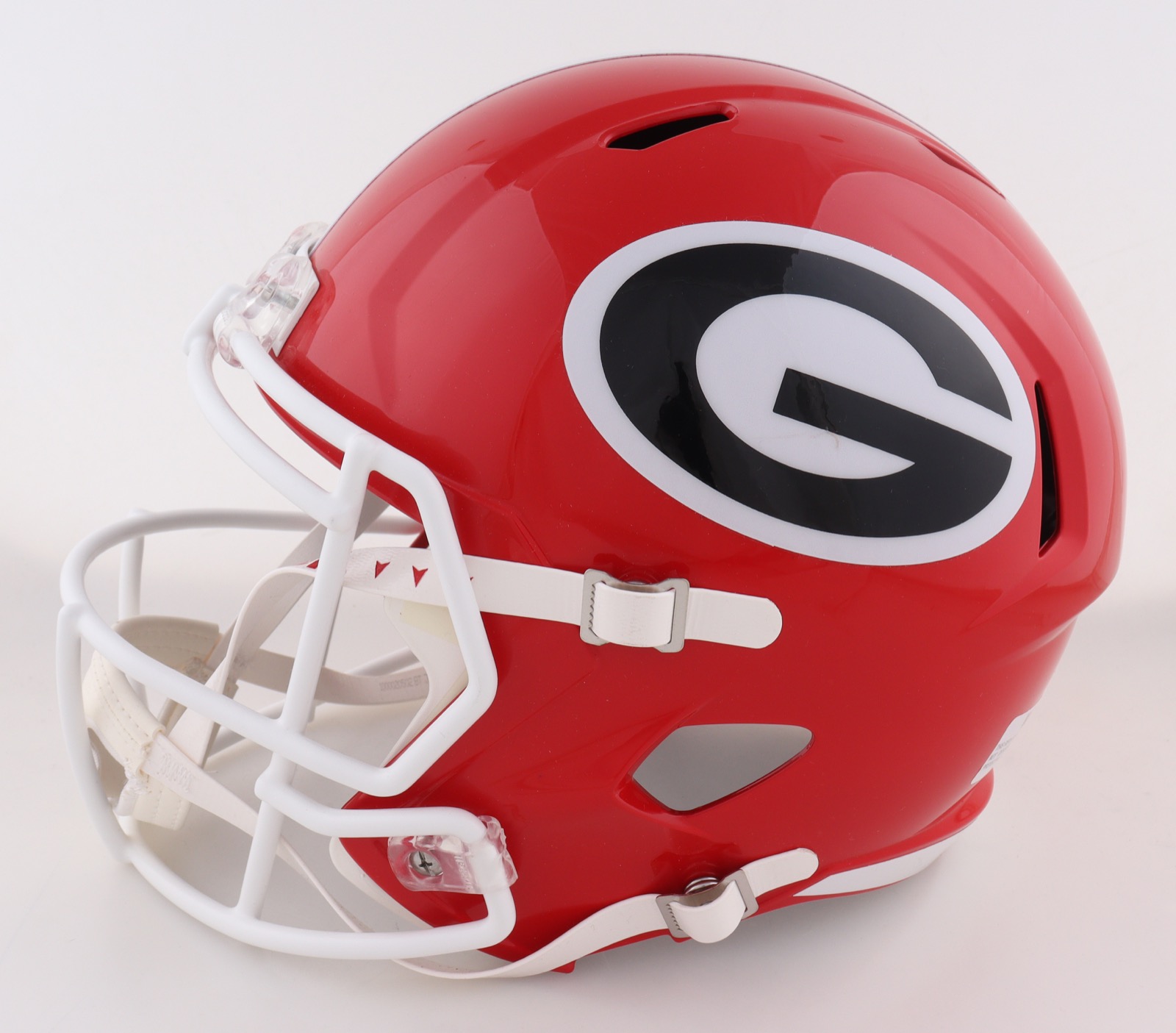 Herschel Walker Signed Georgia Bulldogs Full-Size Speed Helmet Inscribed "82 Heisman" (Beckett) at PristineAuction.com Herschel Walker Signed Georgia Bulldogs Full-Size Speed Helmet Inscribed "82 Heisman" (Beckett) at PristineAuction.com