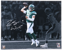 Zach Wilson Signed Jets 16x20 Photo (Beckett) at PristineAuction.com