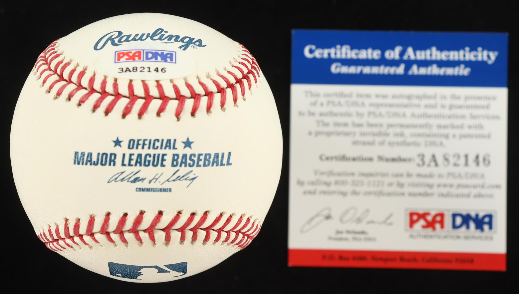 Stan Musial Signed OML Baseball with Display Case (PSA) at PristineAuction.com Stan Musial Signed OML Baseball with Display Case (PSA) at PristineAuction.com