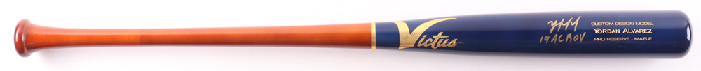 Yordan Alvarez Signed Victus Player Model Baseball Bat Inscribed "19 AL ROY" (Beckett) at PristineAuction.com Yordan Alvarez Signed Victus Player Model Baseball Bat Inscribed "19 AL ROY" (Beckett) at PristineAuction.com