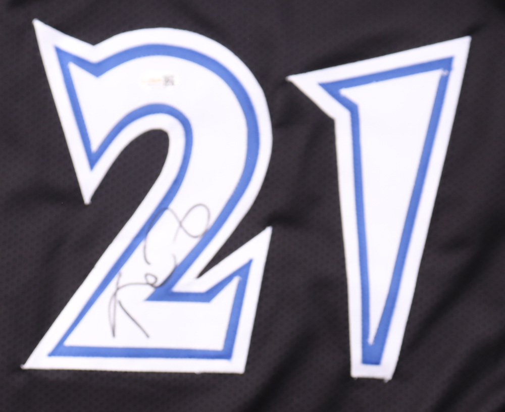 Kevin Garnett Signed Jersey (JSA) at PristineAuction.com Kevin Garnett Signed Jersey (JSA) at PristineAuction.com