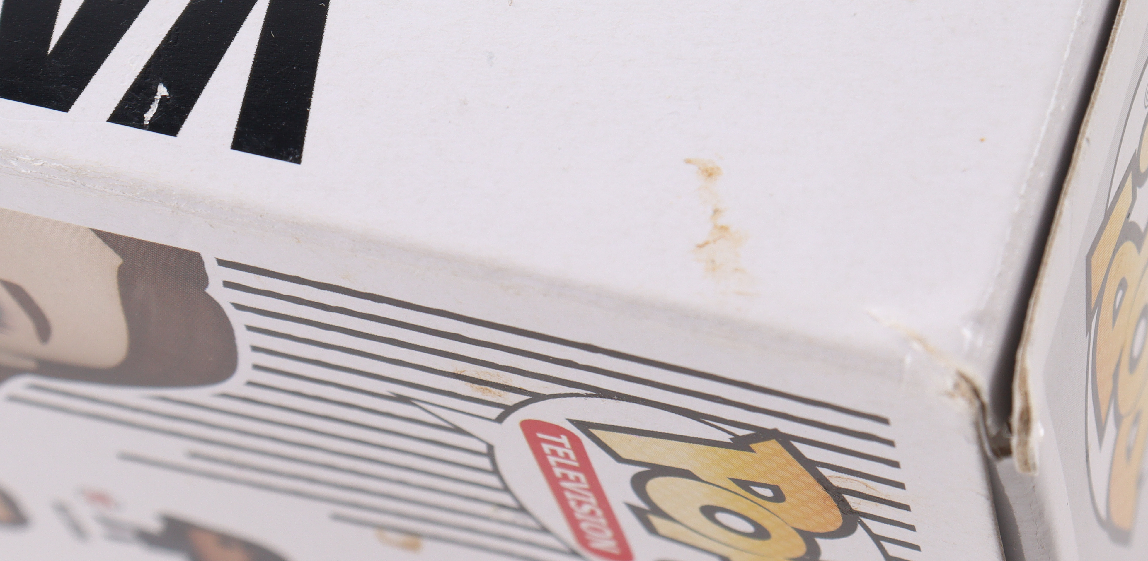 Elliot Page Signed "The Umbrella Academy" Vanya #1118 Funko Pop! Vinyl Figure (ACOA) at PristineAuction.com Elliot Page Signed "The Umbrella Academy" Vanya #1118 Funko Pop! Vinyl Figure (ACOA) at PristineAuction.com