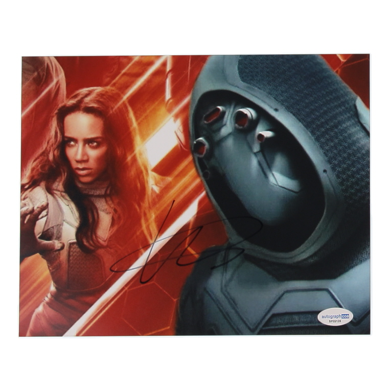 Hannah John-Kamen Signed "Ant-Man and the Wasp" 8x10 Photo (ACOA) at PristineAuction.com Hannah John-Kamen Signed "Ant-Man and the Wasp" 8x10 Photo (ACOA) at PristineAuction.com