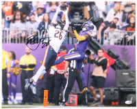 Nahshon Wright Signed Bears 16x20 Photo (JSA) at PristineAuction.com