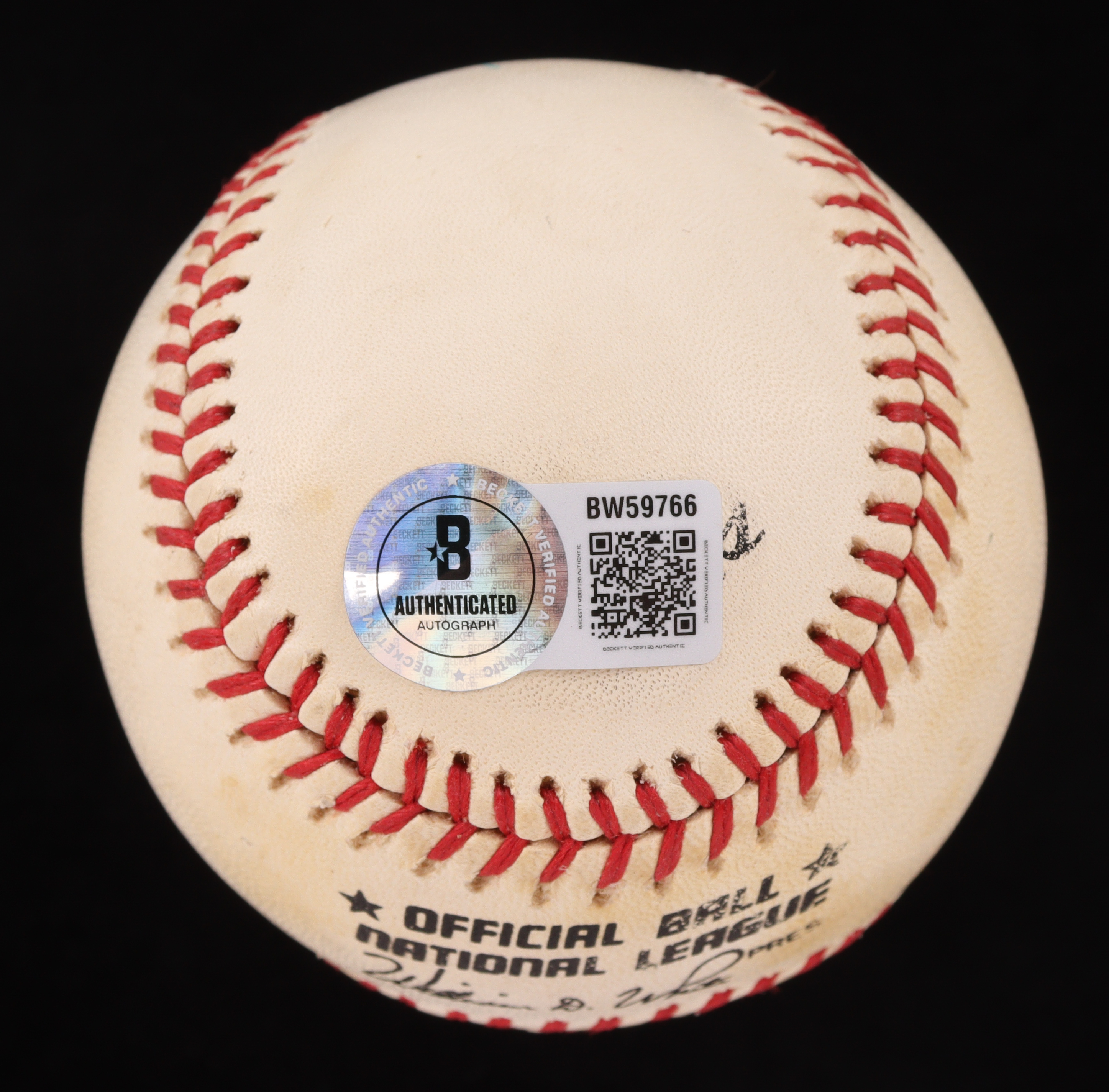 Tom Seaver Signed ONL Baseball (Beckett) at PristineAuction.com Tom Seaver Signed ONL Baseball (Beckett) at PristineAuction.com