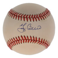 Yogi Berra Signed OAL Baseball (Beckett) at PristineAuction.com