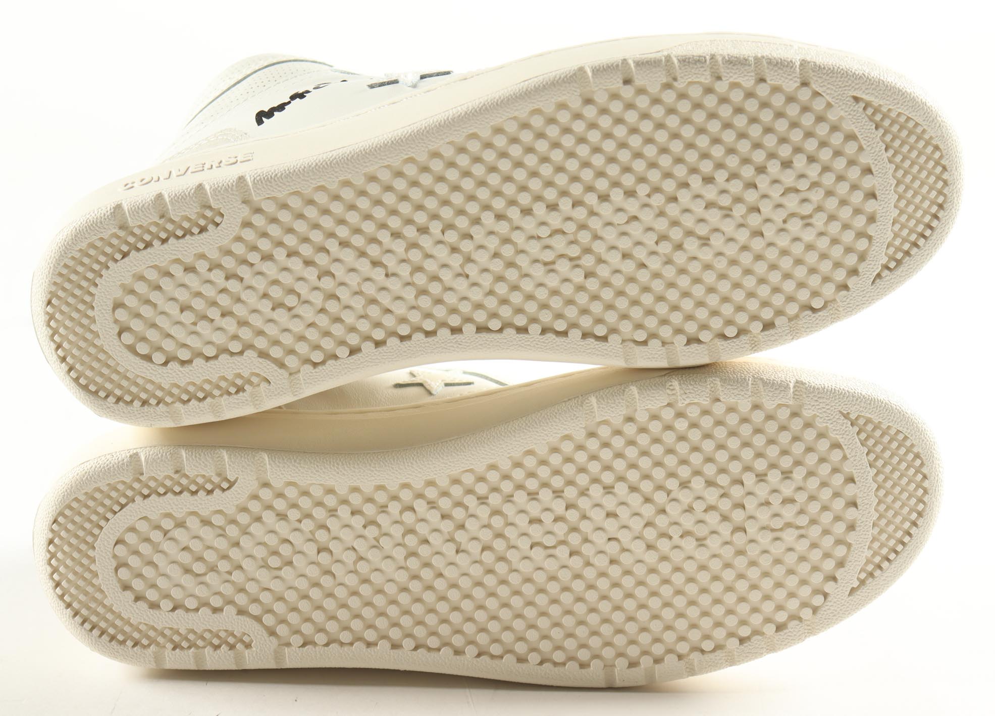 Magic Johnson & Larry Bird Signed Pair of (2) Converse All Star White Leather Basketball Shoes (Beckett & PSA) at PristineAuction.com Magic Johnson & Larry Bird Signed Pair of (2) Converse All Star White Leather Basketball Shoes (Beckett & PSA) at PristineAuction.com