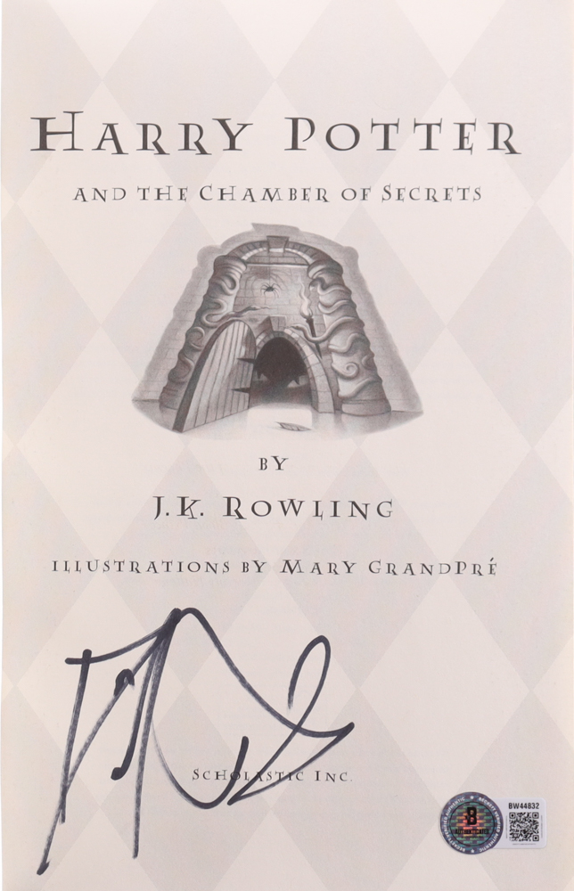 Daniel Radcliffe Signed "Harry Potter and the Chamber of Secrets" Hardcover Book (Beckett) at PristineAuction.com Daniel Radcliffe Signed "Harry Potter and the Chamber of Secrets" Hardcover Book (Beckett) at PristineAuction.com