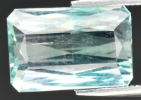 4.52 Carats Natural Emerald Loose | $1,600 Estimated Retail Value (UGL Cert) at PristineAuction.com
