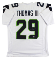 Earl Thomas Signed Jersey (Beckett) at PristineAuction.com