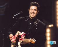 Vince Gill Signed 8x10 Photo (Beckett) at PristineAuction.com