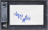 Tori Spelling Signed 3x5 Index Card (BGS | Auto 10) at PristineAuction.com