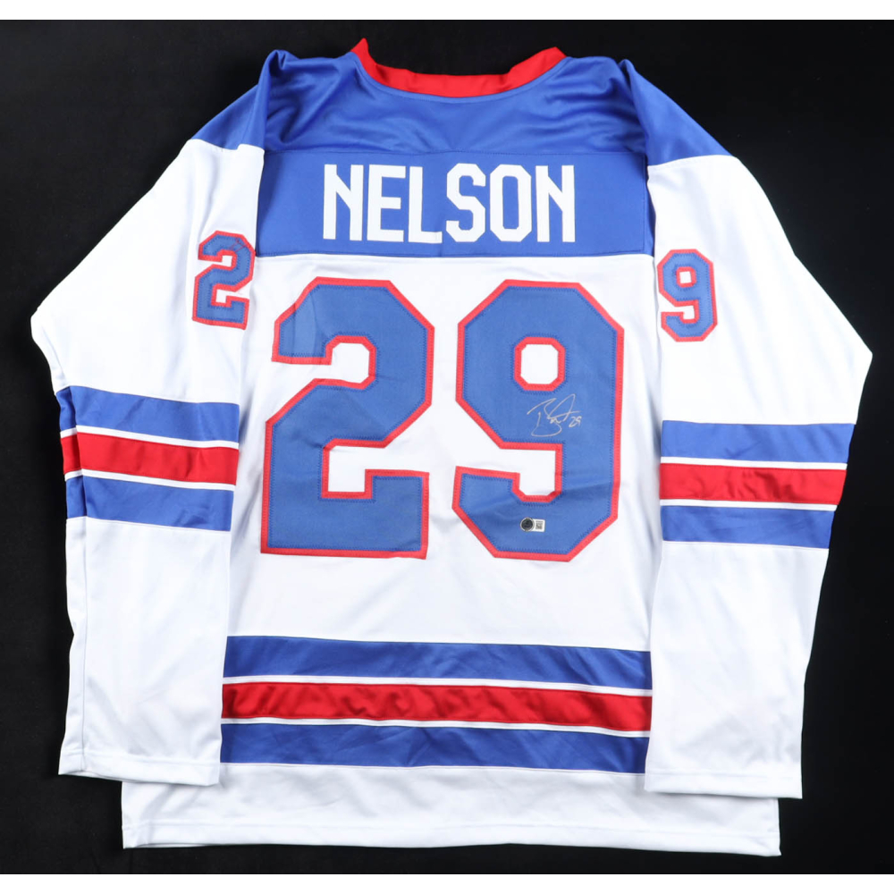 Brock Nelson Signed Jersey (Beckett) at PristineAuction.com