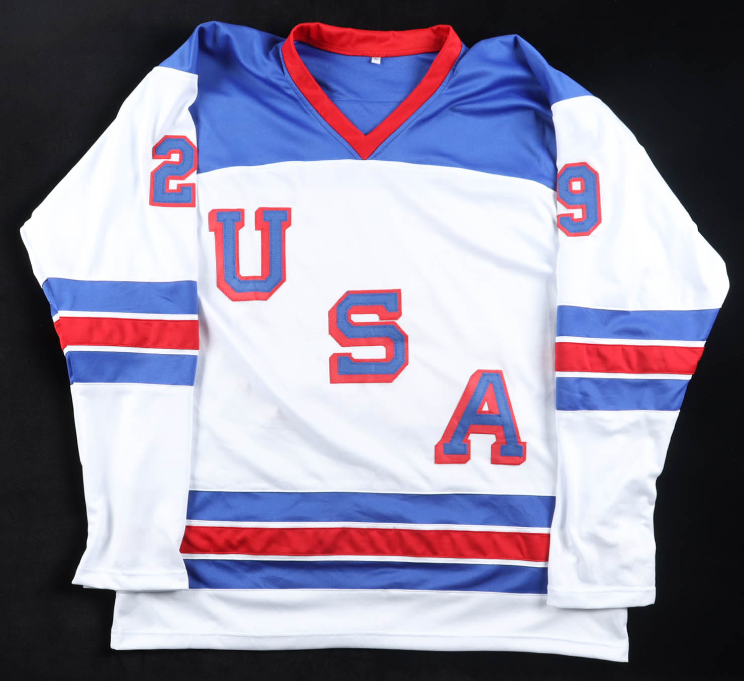 Brock Nelson Signed Jersey (Beckett) at PristineAuction.com Brock Nelson Signed Jersey (Beckett) at PristineAuction.com