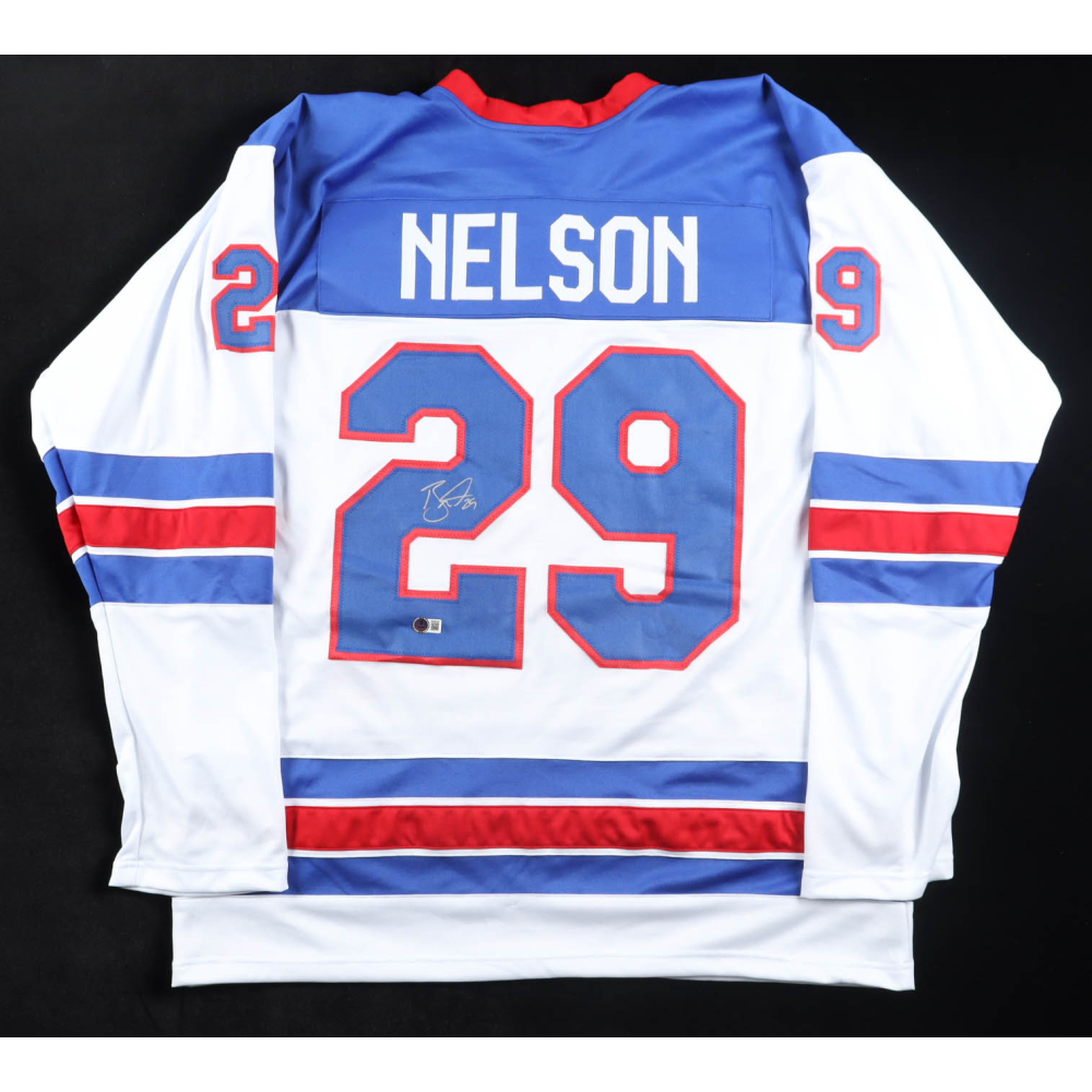 Brock Nelson Signed Jersey (Beckett) at PristineAuction.com